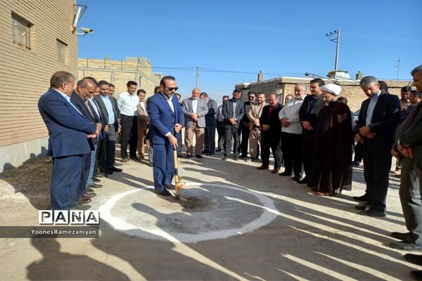 برگزاری آیین افتتاحیه طرح‌های عمرانی شهرداری خلیل‌آباد