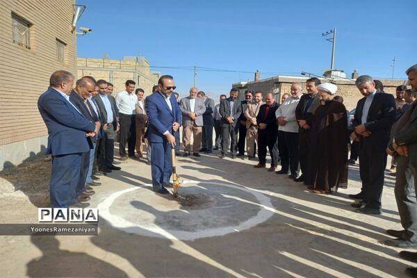 برگزاری آیین افتتاحیه طرح‌های عمرانی شهرداری خلیل‌آباد