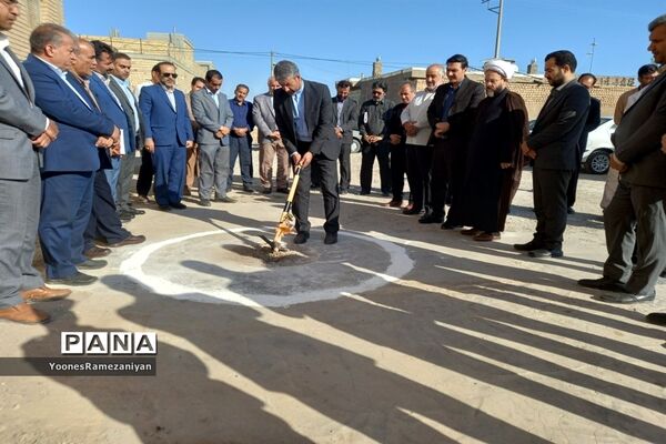 برگزاری آیین افتتاحیه طرح‌های عمرانی شهرداری خلیل‌آباد