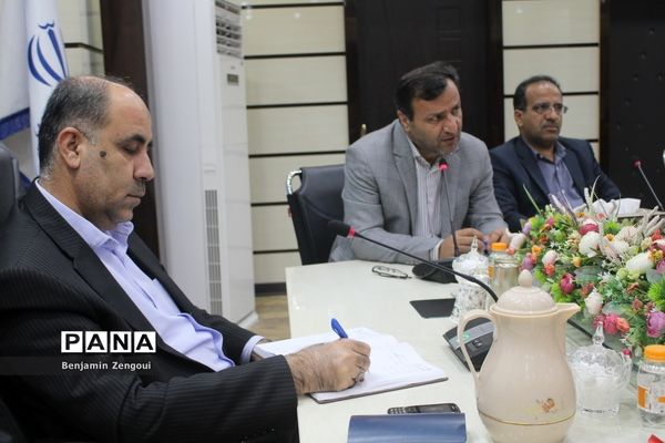 جلسه شورای برنامه‌ریزی و نظارت تعلیم و تربیت کودک آموزش و پرورش استان بوشهر