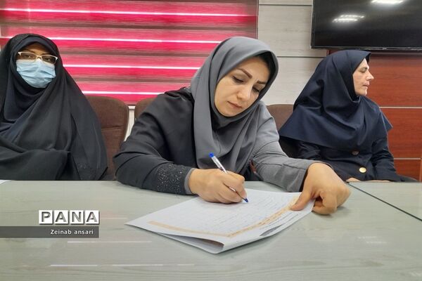 برگزاری کارگاه توانمندسازی فعالیت‌های پرورشی مدارس متوسطه ملارد