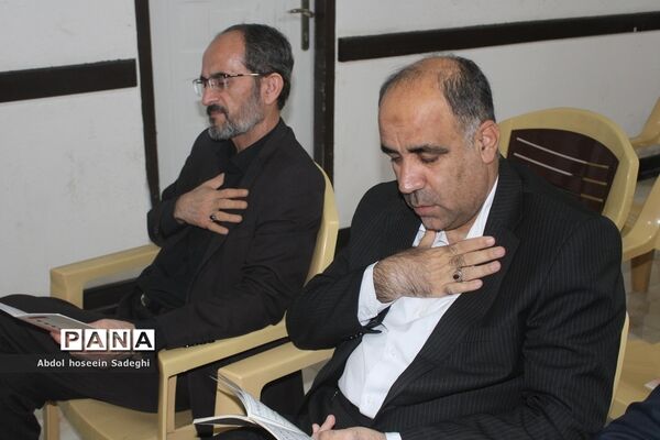 نشست صمیمی مدیر کل آموزش و پرورش استان بوشهر با همکاران اداری