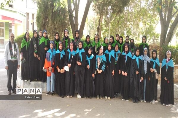 بازدید دانش‌آموزان زیارت اولی استان فارس از موزه رضوی