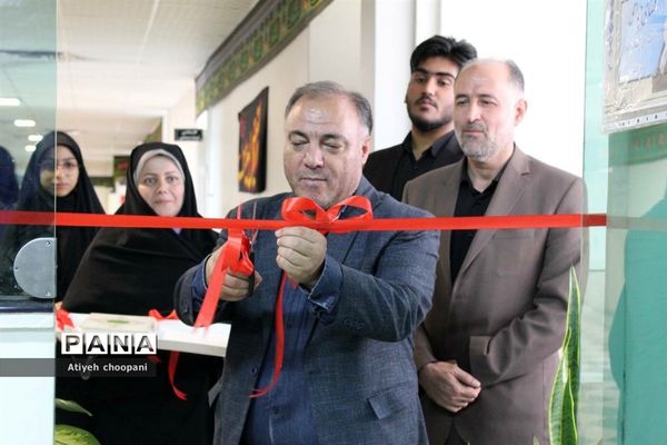 آئین تجلیل از خبرنگار دانش‌آموزان برتر منطقه ۱۳