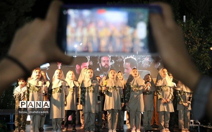 ضرورت بازتاب ایده‌های خلاقانه و استعدادهای ارزشی دانش‌آموزان و معلمان در مدارس غیردولتی