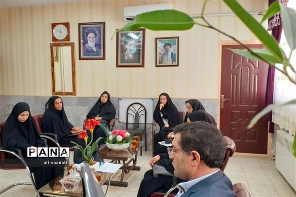 برگزاری جلسه توجیهی و سازماندهی نیروهای جدید الاورود تربیت معلمی (آقایان)شهرستان کلات