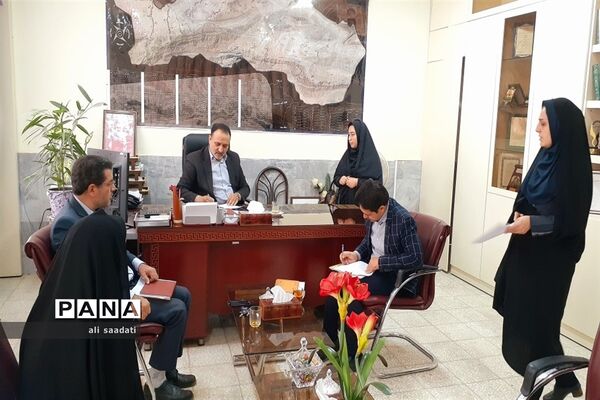 برگزاری جلسه توجیهی و سازماندهی نیروهای جدید الاورود تربیت معلمی (آقایان)شهرستان کلات