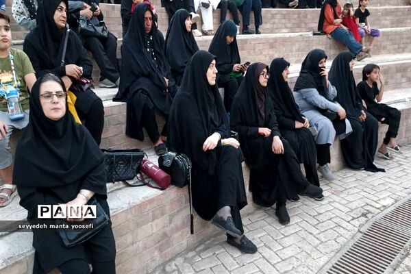 آیین تعزیه‌خوانی به مناسبت اربعین در ساری