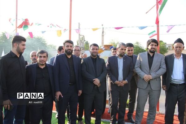 آیین افتتاحیه زمین چمن مصنوعی مدرسه شهدای دانایی بخش جوادآباد