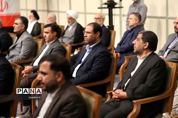 دیدار رئیس‌جمهوری و اعضای هیات دولت با مقام معظم رهبری