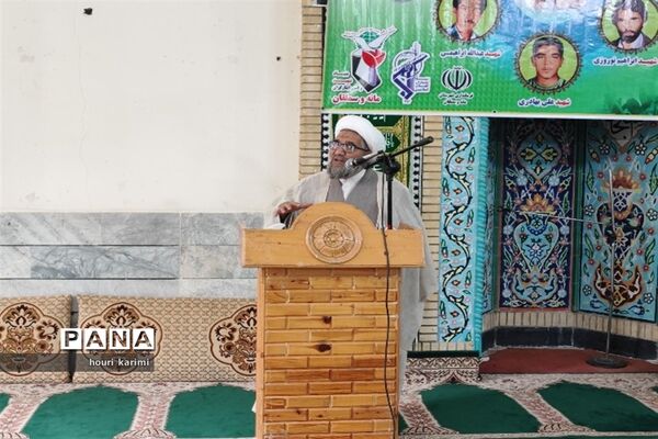 آیین تجلیل ازکارمندان نمونه آموزش و پرورش شهرستان مانه وسملقان