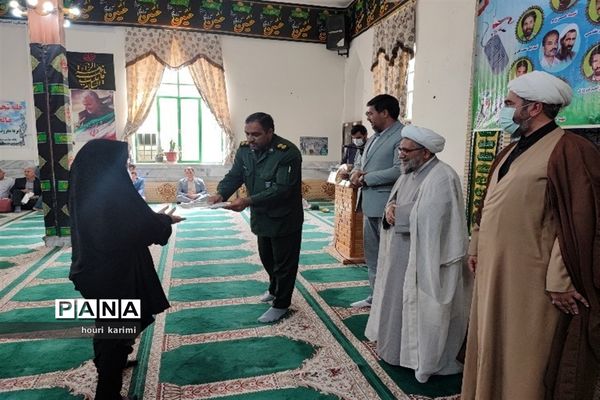 آیین تجلیل ازکارمندان نمونه آموزش و پرورش شهرستان مانه وسملقان