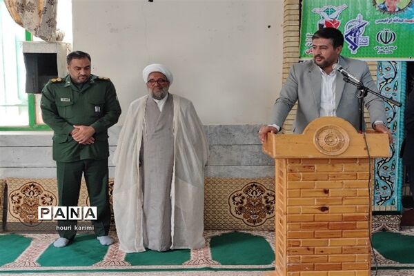 آیین تجلیل ازکارمندان نمونه آموزش و پرورش شهرستان مانه وسملقان