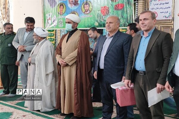آیین تجلیل ازکارمندان نمونه آموزش و پرورش شهرستان مانه وسملقان