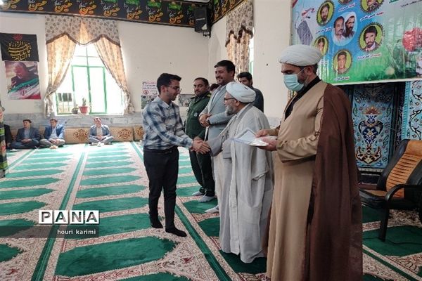 آیین تجلیل ازکارمندان نمونه آموزش و پرورش شهرستان مانه وسملقان