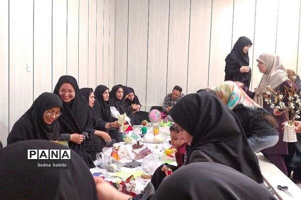 بازدید مسئولان آموزش و پرورش شهرستان‌های استان‌تهران و وزارت فرهنگ و ارشاد از دوره تربیت مربی خلاق در  رودهن