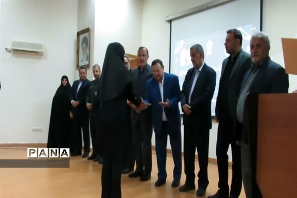 همایش تجلیل از کارمندان نمونه و دانش آموزان نخبه در میاندورود