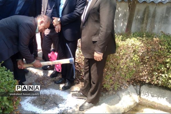 آیین کلنگ زنی و افتتاح پروژه‌های عمرانی شهرداری سرخ‌رود