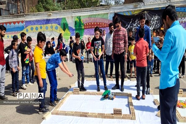 برگزاری مسابقات رباتیک در کانون فرهنگی تربیتی لقمان شهرستان کاشمر