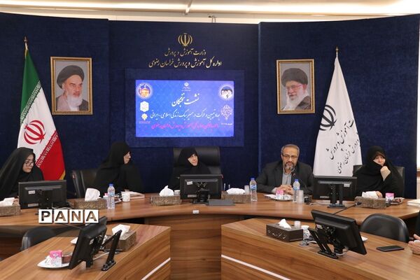 نشست نخبگان جهاد تبیین و حرکت در مسیر سبک زندگی اسلامی ایرانی
