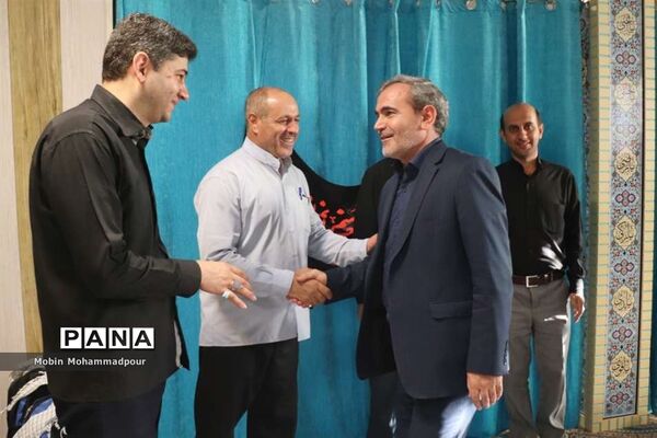بدرقه کاروان زیارتی فرهنگیان آذربایجان شرقی