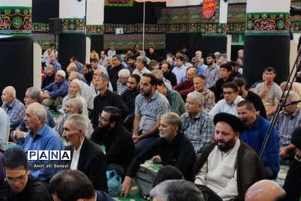 برگزاری نماز عبادی سیاسی جمعه در مصلی نماز جمعه شهرستان‌قرچک