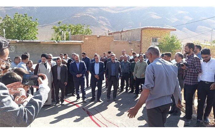 آئین افتتاح و بهره‌برداری از مدرسه شهید اسداله عباسی روستای دره بید فریدن/فیلم