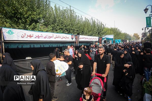 موکب دانش‌آموزی عشاق الحسین (ع) در پیاده‌روی جاماندگان اربعین حسینی-تهران
