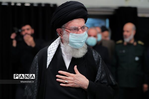مراسم عزاداری هئیت‌های دانشجویی با حضور رهبر معظم انقلاب