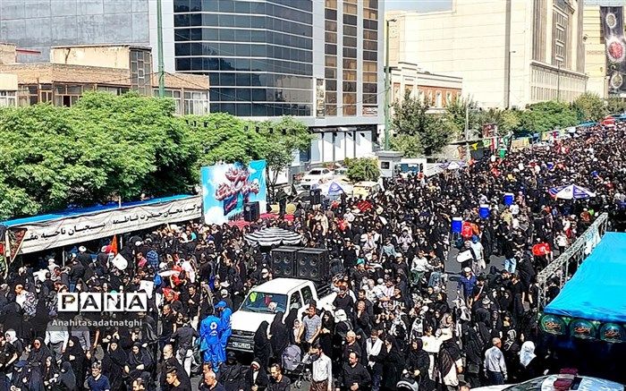 حضور پرشور جاماندگان اربعین حسینی در تهران
