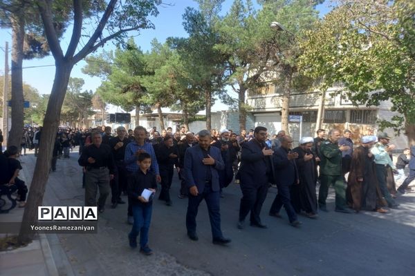 مراسم پیاده روی جاماندگان اربعین در شهرستان خلیل آباد