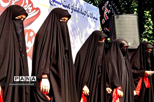 قدم قدم تا دلدادگی به آستان مطهر و نورانی  جاماندگان اربعین حسینی