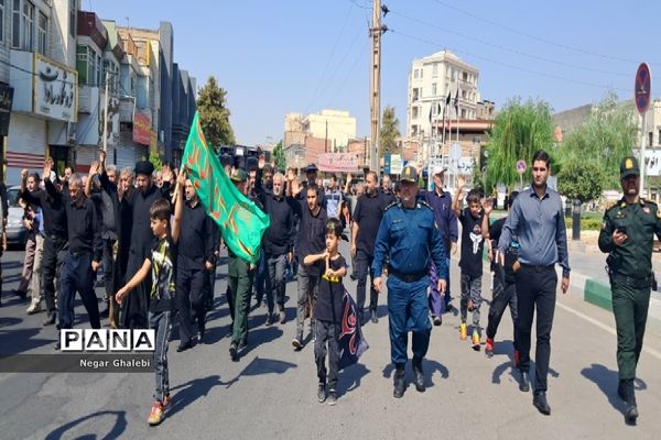 مراسم پیاده‌روی و عزاداری جاماندگان اربعین حسینی در شهرستان پیشوا