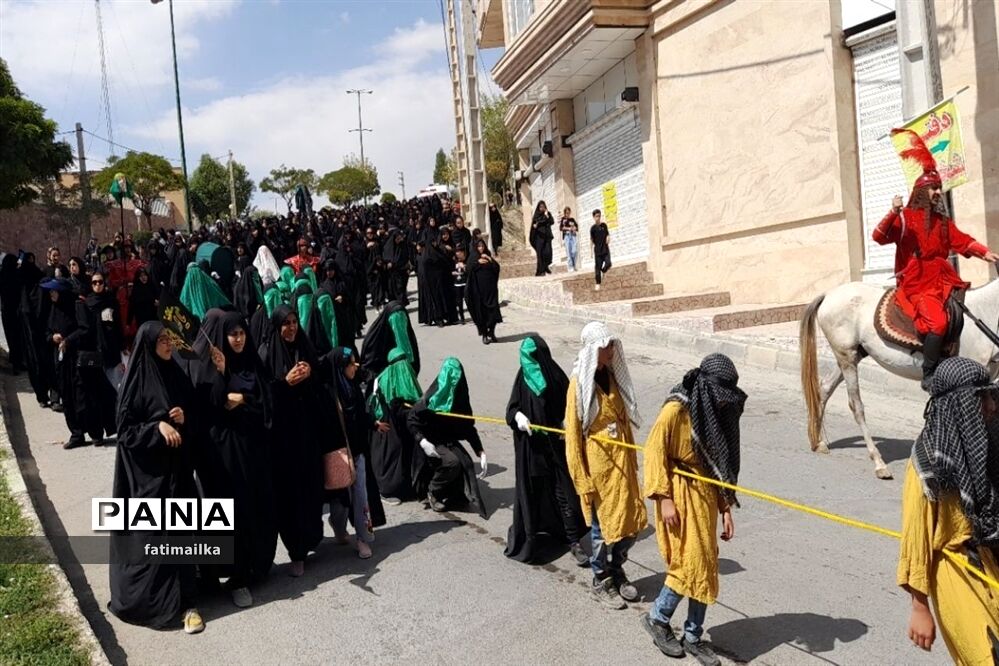 پیاده‌روی و عزاداری جاماندگان اربعین حسینی در شهرستان فیروزکوه