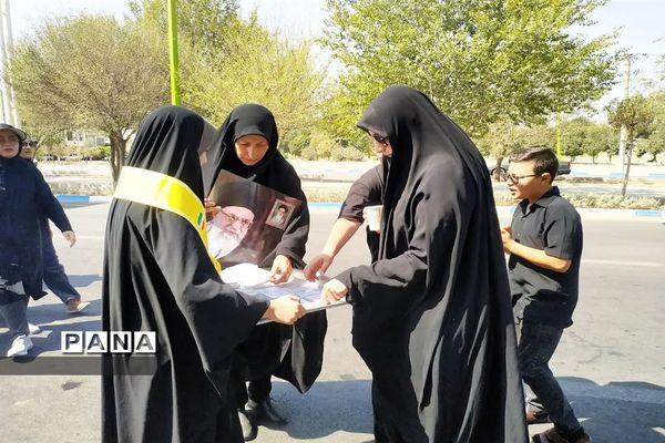 پیاده‌روی جاماندگان اربعین در شهرستان شاهین شهر