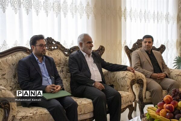 تجلیل از رتبه تک رقمی استان مرکزی در کنکور سراسری