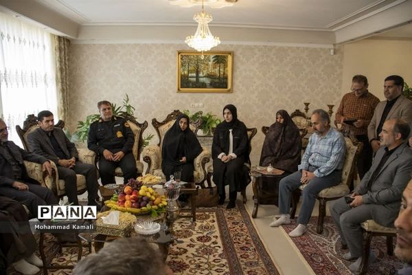 تجلیل از رتبه تک رقمی استان مرکزی در کنکور سراسری