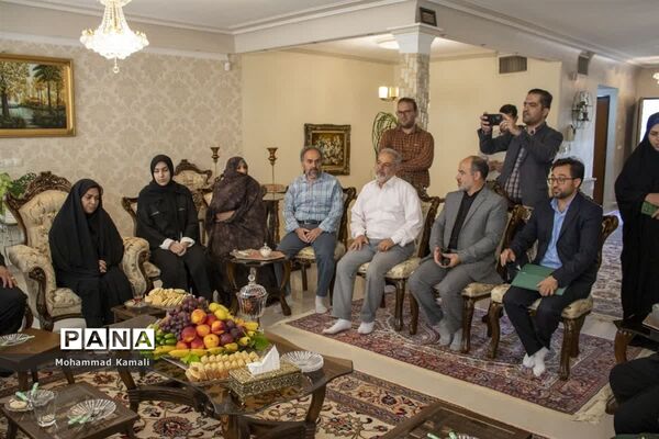تجلیل از رتبه تک رقمی استان مرکزی در کنکور سراسری