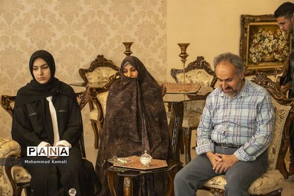 تجلیل از رتبه تک رقمی استان مرکزی در کنکور سراسری