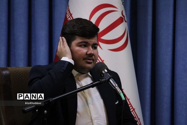 تجلیل از مقام‌آوران مسابقات قرآنی کشوری