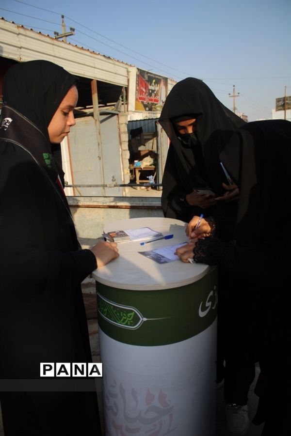 فعالیت مربیان و دانش‌آموزان لرستان در موکب سازمان دانش‌آموزی