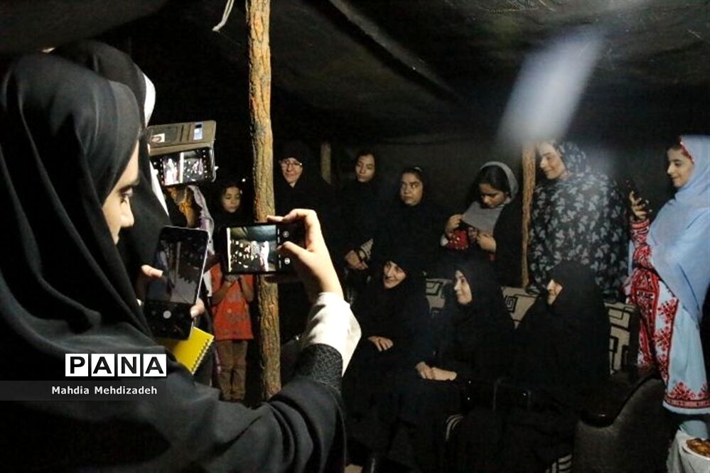 دانش‌آموزان دختر‌ باید دغدغه حراست از کشور و حفظ آن را داشته باشند