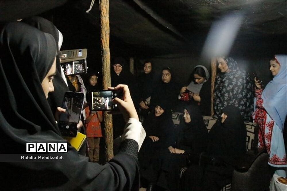 دانش‌آموزان دختر‌ باید دغدغه حراست از کشور و حفظ آن را داشته باشند