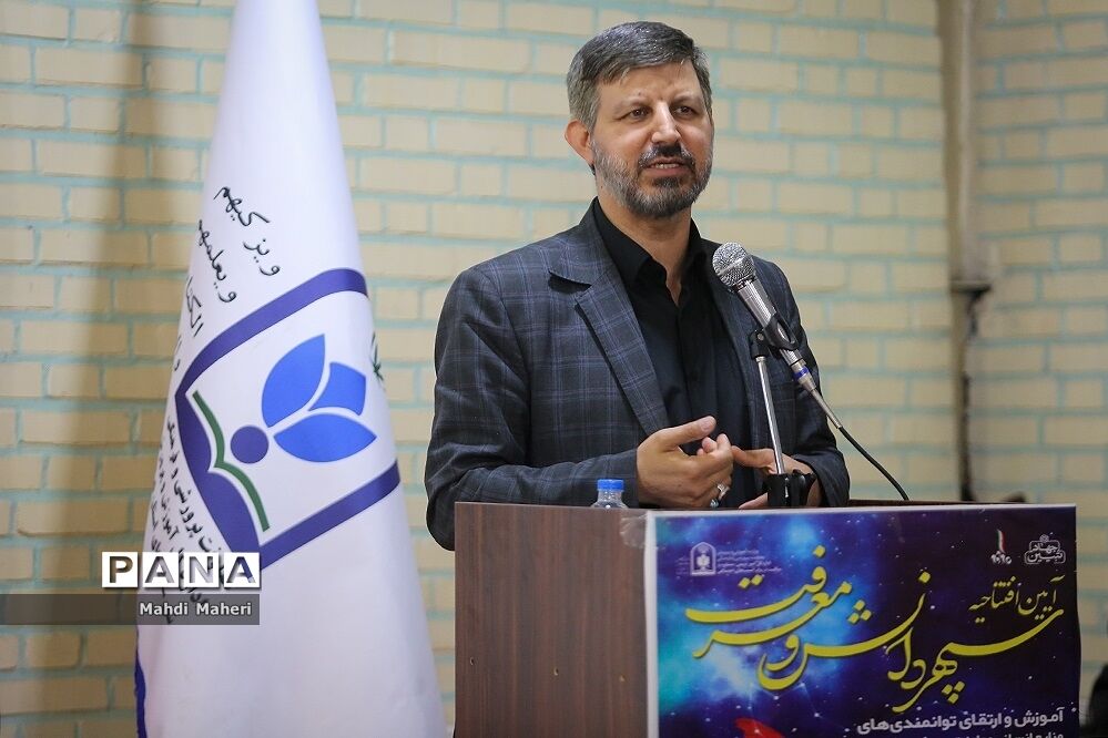 قدردانی معاون‌ پرورشی و فرهنگی وزارت آموزش‌و‌پرورش ‌از عوامل اجرایی موکب‌های دانش‌آموزی/ فیلم
