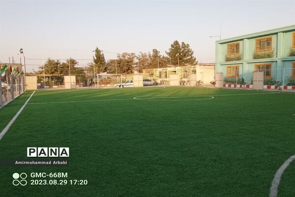 افتتاح زمین‌چمن‌ مصنوعی متوسطه اول آموزشگاه نمونه شهید عباد عسکری تربت‌جام
