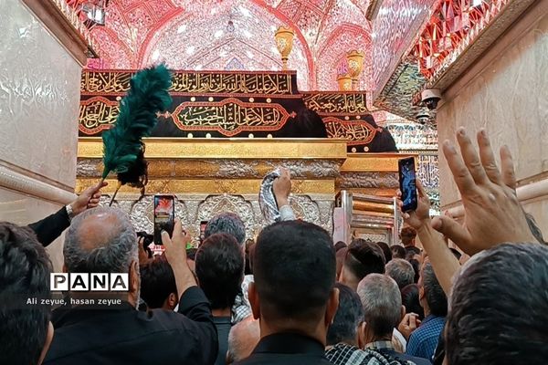 پیاده‌روی زائران اربعین حسینی در مسیر عاشقی