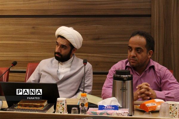 نشست هم‌اندیشی مسئولان امورتربیتی مناطق ۲۱ گانه شهرستان‌های تهران