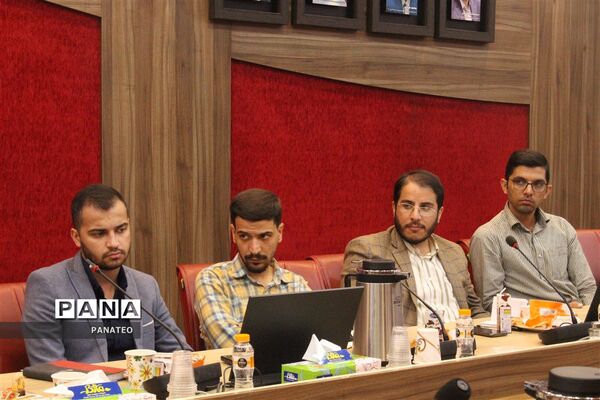 نشست هم‌اندیشی مسئولان امورتربیتی مناطق ۲۱ گانه شهرستان‌های تهران