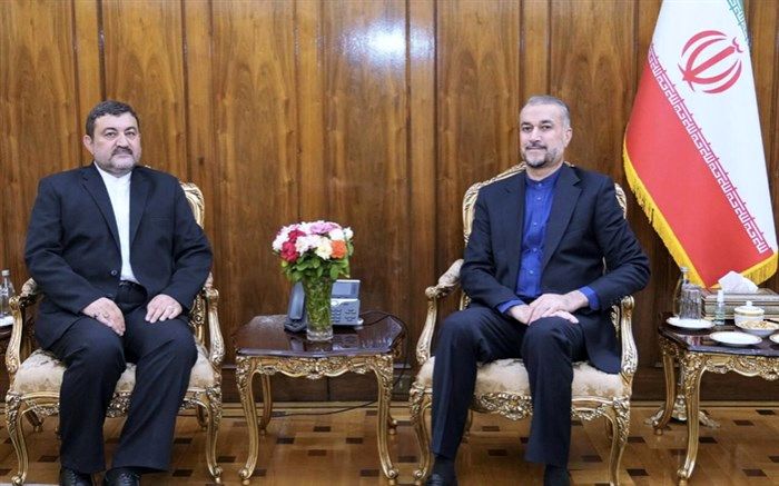 تاکید وزیر امور خارجه بر ضرورت گسترش مناسبات ایران و اندونزی