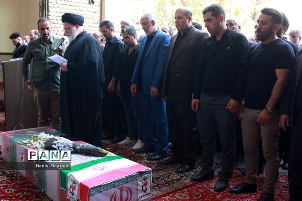 مراسم تشییع شهید مدافع حرم نسیم‌شهری